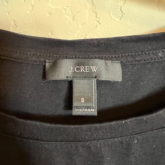 J Crew Black Long Sleeve Back-Twist Hem Pima Cotton Tee - Size Small - Picture 4 of 4